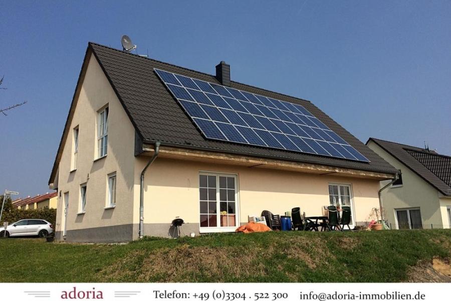 Schönes Einfamilienhaus mit viel Platz und zusätzlicher Einliegerwohnung und Ausbaureserve