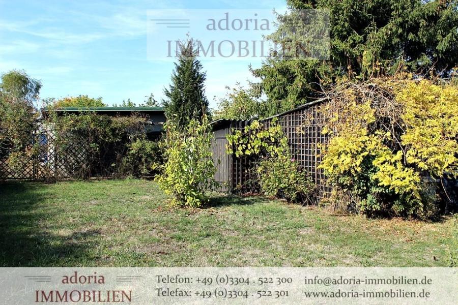 Kleines Baugrundstück ca. 650 m² und vermietetes Einfamilienhaus nebenan - Oberkrämer