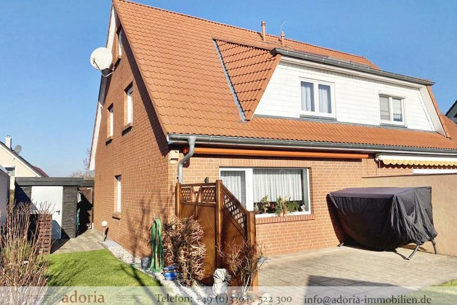 Gepflegte Doppelhaushälfte in gefragter Siedlung + Keller + Spitzboden * Oberkrämer